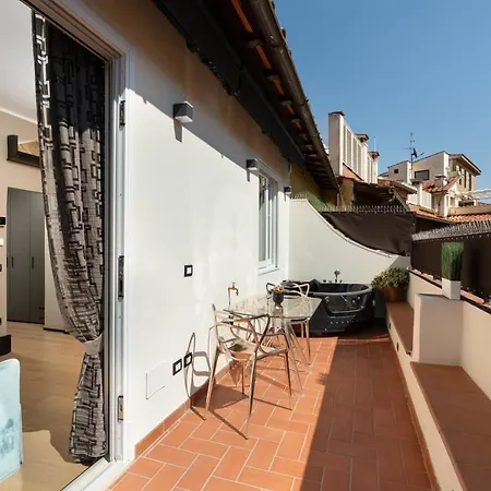 Terrace Jacuzzi